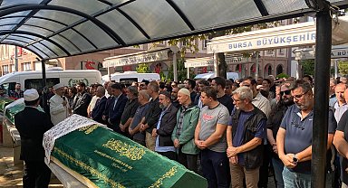 Manisa'daki otobüs kazasında ölenlerden 10'u Bursa'da toprağa verildi