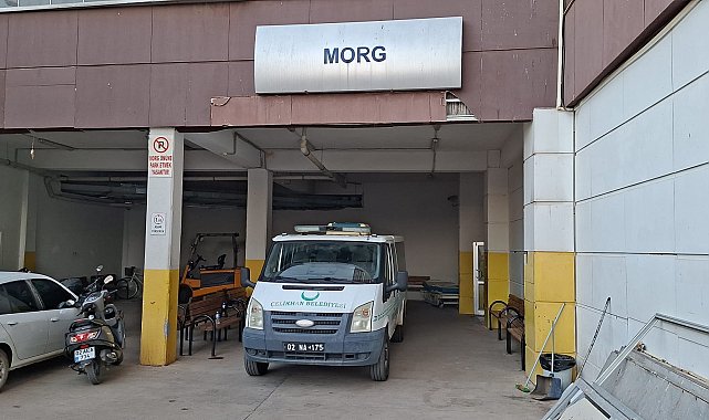 Merdiven boşluğuna düşen işçi kurtarılamadı