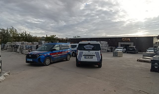 Mermer blok işçilerin üzerine devrildi; 1 ölü, 1 yaralı