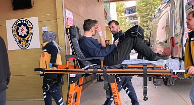 Motosikletin tekerini tamir etmeye çalışırken parmağı koptu