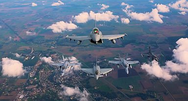 MSB: 2 adet F-16 uçağımız Litvanya'daki medya gününe katıldı
