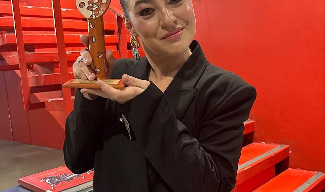 Nergis Öztürk 'yılın oyuncusu' seçildi