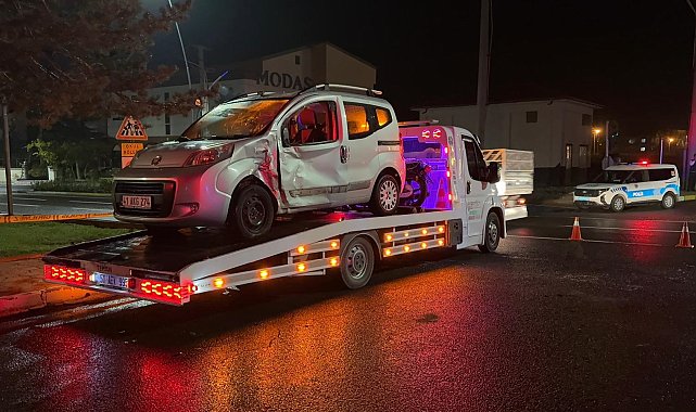 Niğde'de hafif ticari araç ile motosiklet çarpıştı: 2 ölü, 1 yaralı