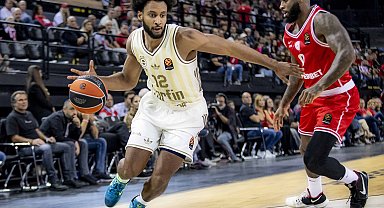 Olympiakos - Fenerbahçe Tarfin: 61-64