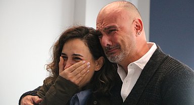 Otel yangınında ölen Lalin anısına yaptırılan etkinlik odasının açılışında ailesi gözyaşlarına boğuldu