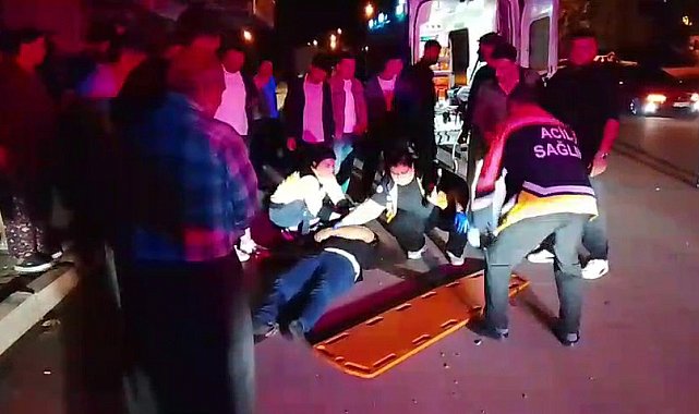 Otomobil park halindeki kamyonete çarptı: 2 yaralı