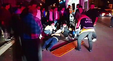 Otomobil park halindeki kamyonete çarptı: 2 yaralı