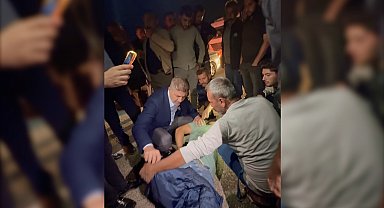 Otomobilin çarptığı kişi yaralandı; ilk yardımı vali ve milletvekili yaptı
