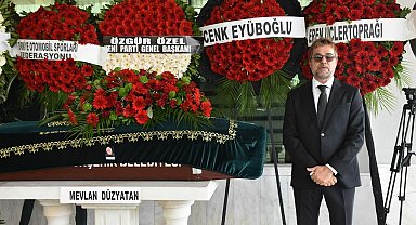 Oyuncu Engin Altan Düzyatan'ın babası son yolculuğuna uğurladı