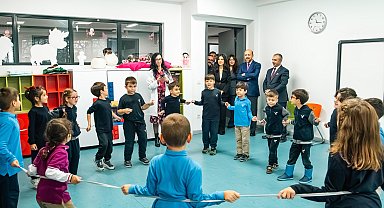 Özbekistan Cumhurbaşkanlığı İdaresi Başkanı Mirziyoyeva'dan YETEV Okullarına ziyaret