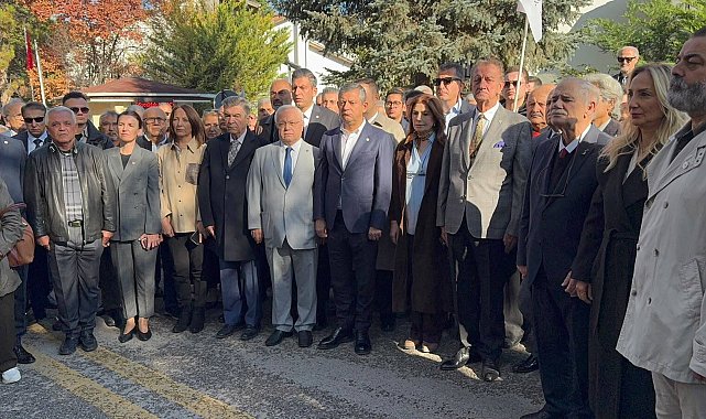 Özgür Özel: Partinin adını millet koydu, kimseye değiştirtmez