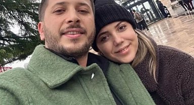 Peribacasından kopan kayaların altında kalan çift toprağa verildi