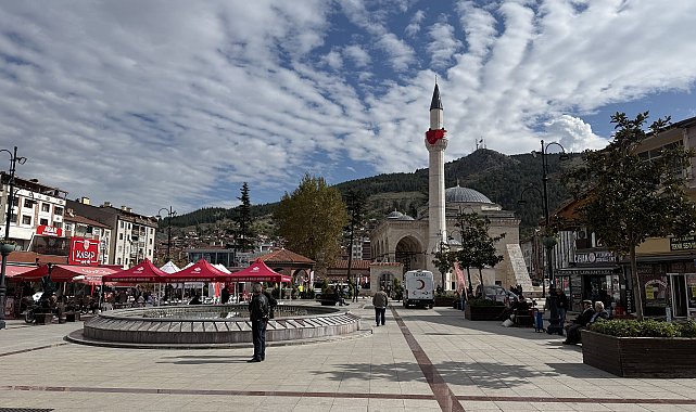 Restore edilen tarihi cami ibadete açıldı