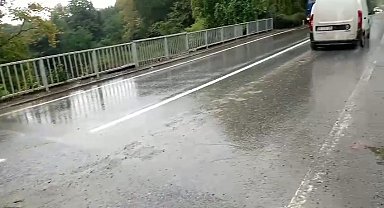 Sakarya'da sağanak; yollar ve sokaklar suyla kaplandı