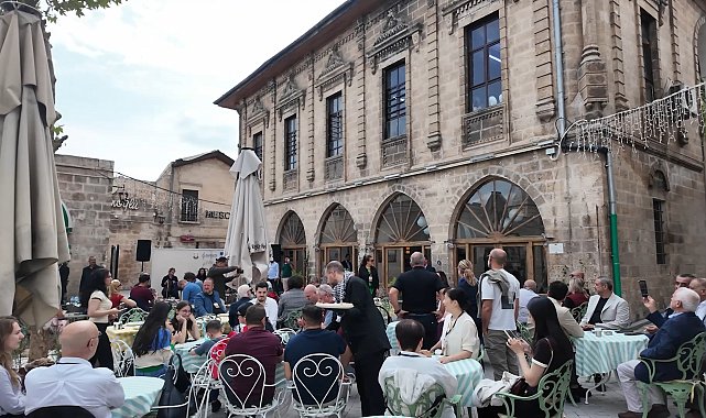 Şanlıurfa'da gazel ve opera sesleri yankılandı