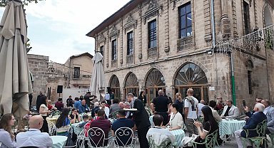 Şanlıurfa'da gazel ve opera sesleri yankılandı