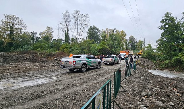 Sapanca'da selde zarar gören Yanık Köprüsü'ne alternatif yol ulaşıma açıldı