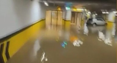 Sarıyer de su baskını olan alışveriş merkezi tahliye edildi