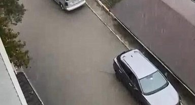 Sarıyer'de sağanak etkili oldu; hastaneyi ve evleri su bastı