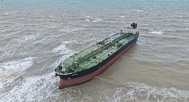 Sarıyer'de sürüklenen tanker kurtarıldı