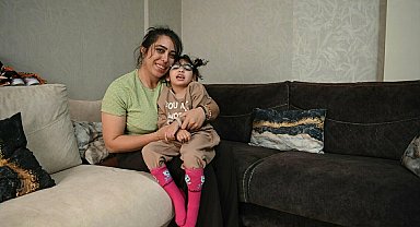 Serebral palsili Ekinsu'nun yürüyebilmesi için kampanya