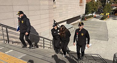 Sevgilisini öldürdüğü iddiasıyla gözaltına alınan kadın adliyede