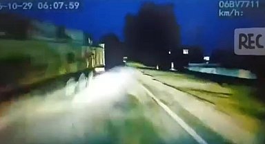 Şırnak'ta otobüs şoförünün öldüğü, 14 kişinin yaralandığı kaza kamerada