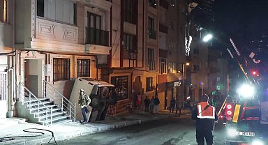 Şişli'de minibüs bina boşluğuna düştü: 1 yaralı