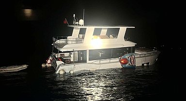 Su alıp batma tehlikesi geçiren teknedeki 2 kişi kurtarıldı