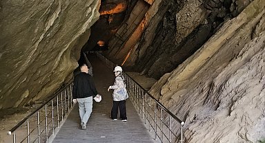 Su basan Gökgöl Mağarası 10 gün sonra ziyarete açıldı