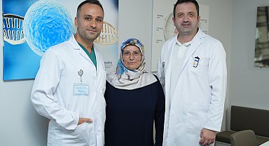 Sultan Ay'a yanak içinden alınan dokuyla idrar yolu oluşturuldu