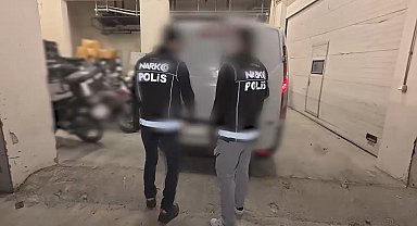 Sultanbeyli'de minibüste 1 milyon 642 bin adet sentetik ecza hapı ele geçirildi