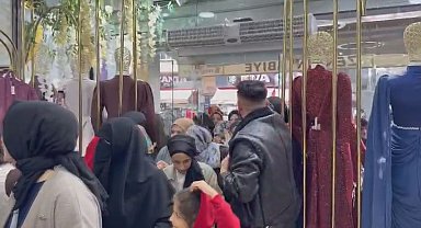 Sultangazi'de uygun fiyatlı kıyafet kampanyası nedeniyle izdiham yaşandı; 1 kişi baygınlık geçirdi