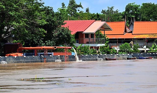 Tayland'da şiddetli yağışların neden olduğu selde hayatını kaybedenlerin sayısı 31'e yükseldi