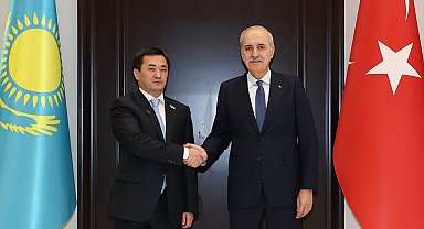 TBMM Başkanı Kurtulmuş, Kazakistan Kurultayı Başkanı Dadebay ile bir araya geldi