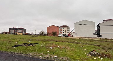 Tekirdağ'da yıldırım düştü; anne ile kızı yaralandı