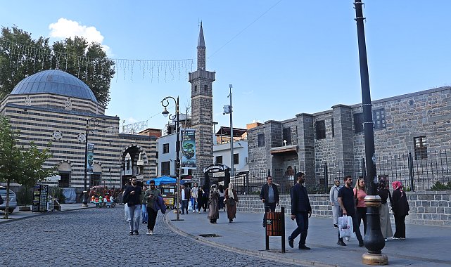 Terörsüz Türkiye sürecinde Diyarbakır'a turist akını; 8 ayda 1,3 milyon ziyaretçi