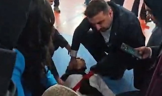 Törende fenalaşan öğrenciye doktor olan milletvekili ile il başkanı müdahale etti