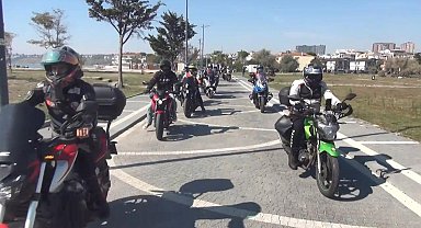 Trafik kazalarında hayatını kaybeden motosikletliler için Selimpaşa'dan Silivri'ye anma sürüşü