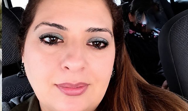 Trenin çarptığı otomobilde yaralanan kadın kurtarılamadı