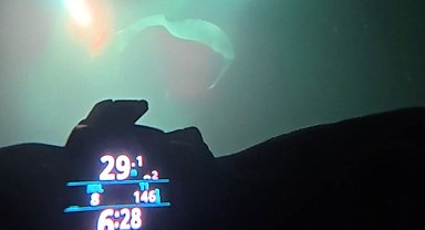 Tunceli'de jandarmadan 29 metre derinlikte Türk bayraklı Cumhuriyet kutlaması
