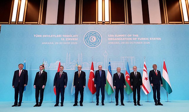 Türk Devletleri Teşkilatı Zirvesi'nde liderler aile fotoğrafında buluştu
