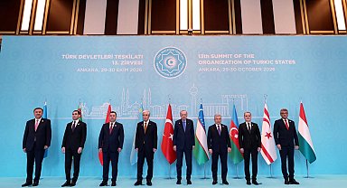 Türk Devletleri Teşkilatı Zirvesi'nde liderler aile fotoğrafında buluştu