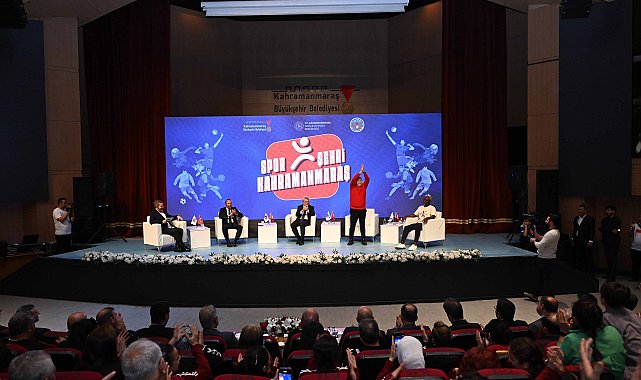 Türk futbolun efsane isimleri Kahramanmaraş'ta buluştu