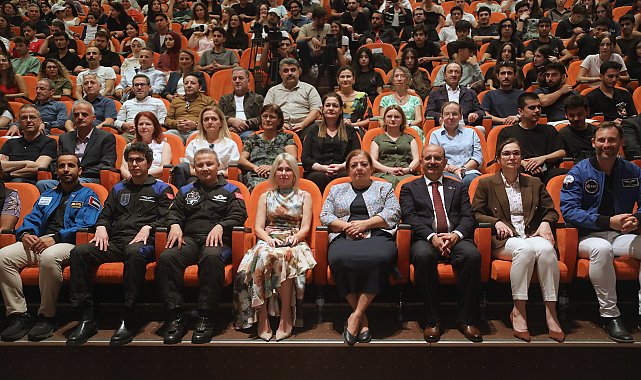 Uzaydan Antalya'ya; 11 astronot AÜ'de gençlerle buluştu