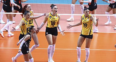 VakıfBank - Eczacıbaşı Peron İstanbul: 3-2