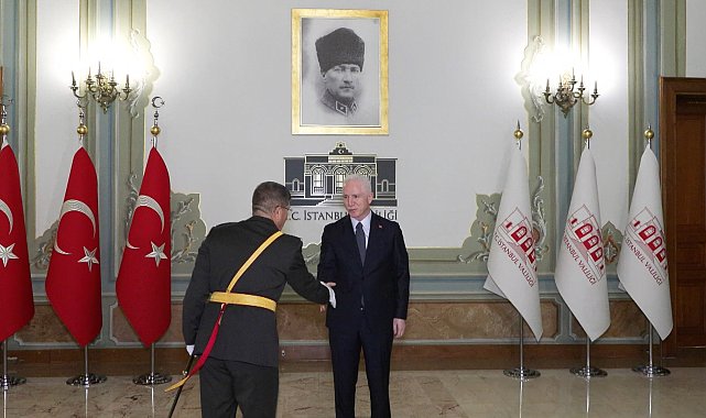 Vali Davut Gül, Cumhuriyet'in 103'üncü yılı kutlamaları kapsamında tebrikleri kabul etti