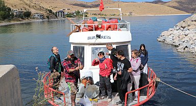 Van Gölü'ndeki mikrobiyalitler bilim insanlarının merceğinde