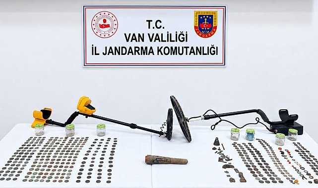 Van'da, Roma dönemine ait 529 sikke ele geçirildi