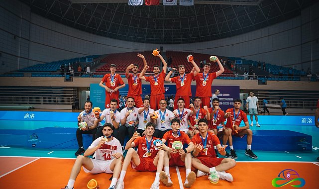 Voleybol takımı sporcuları, zihinsel antrenmanla yeteneklerini geliştirdi
